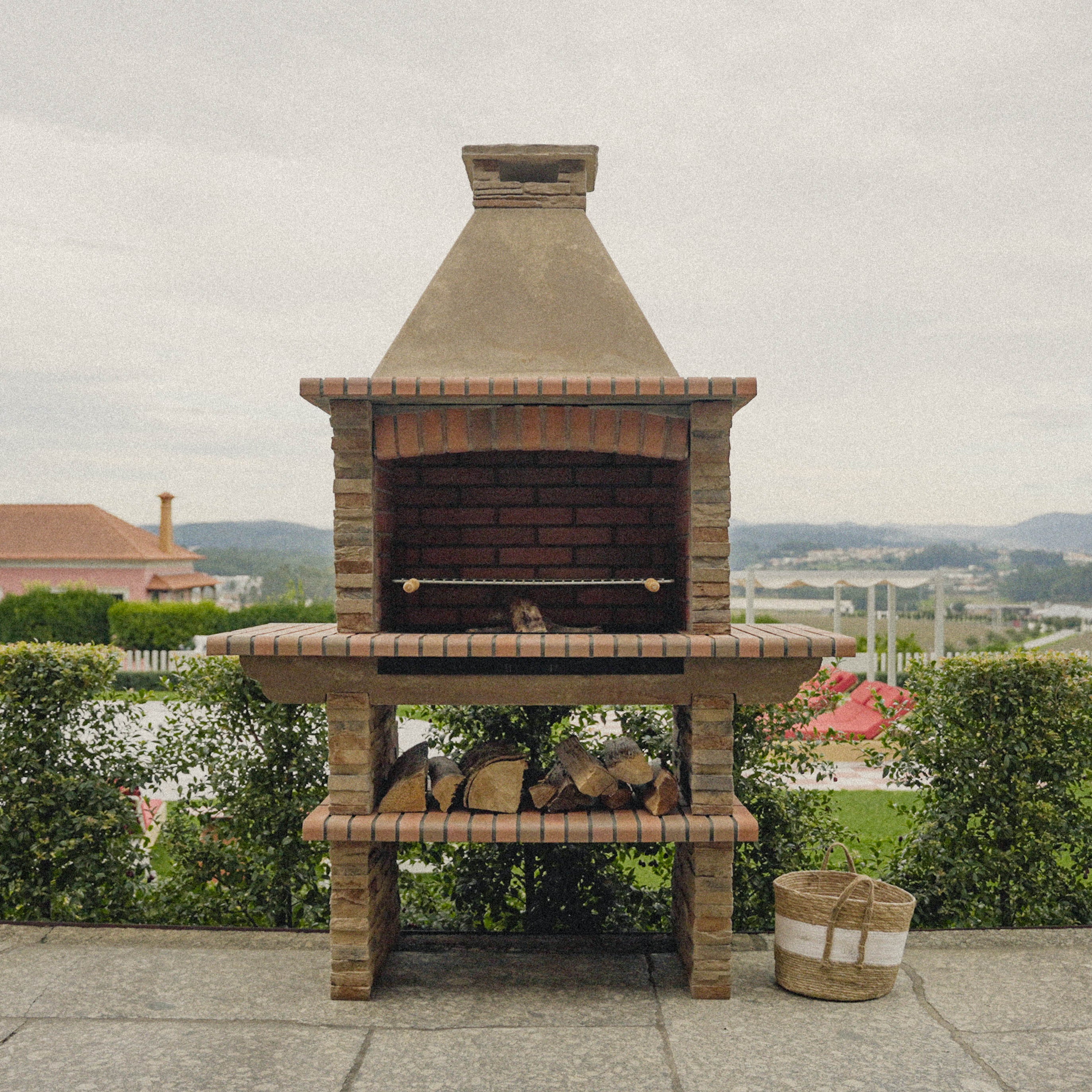 Barbecue in Pietra Rivieira XL – Modello 421 | Focolare Grande da 83 cm