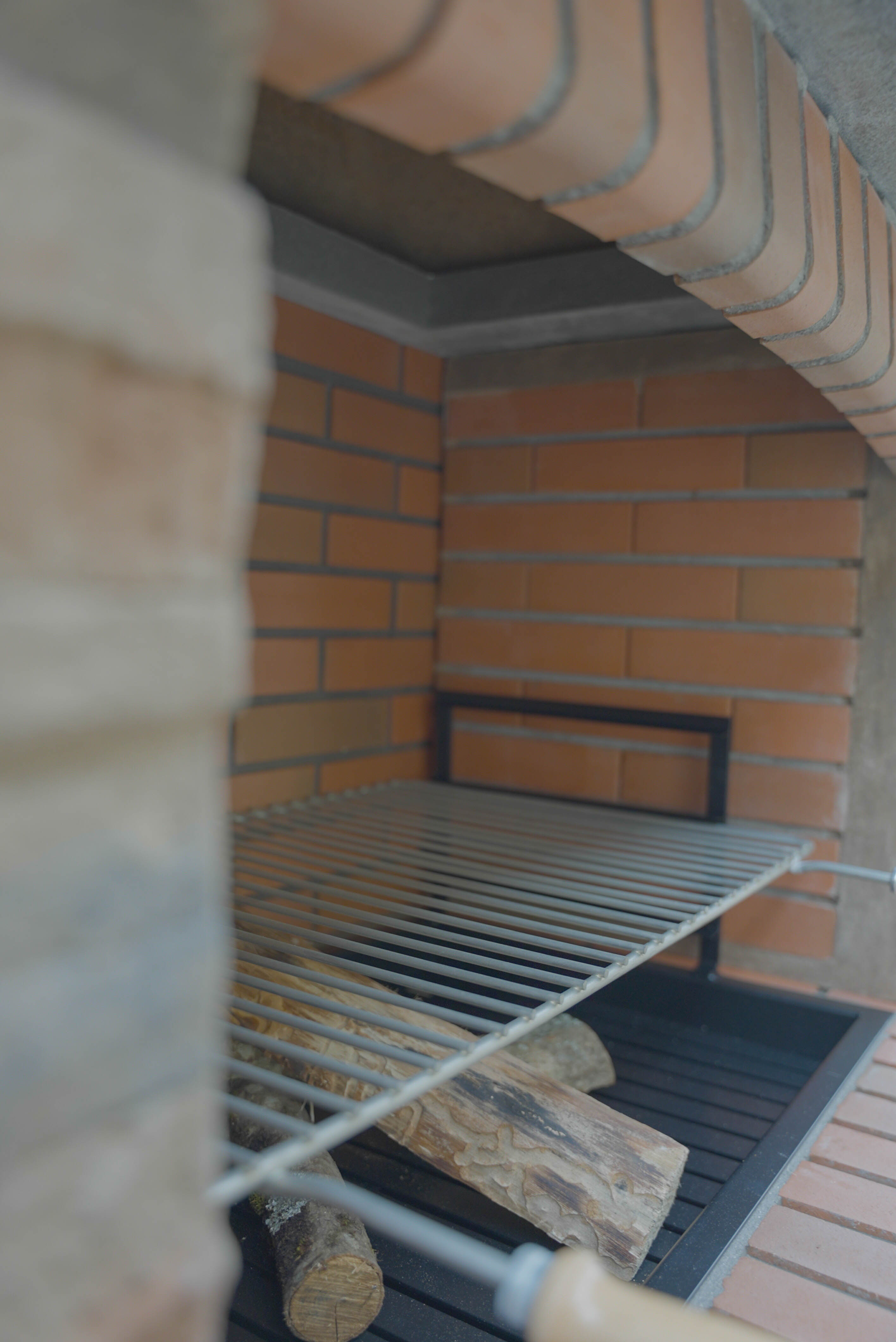 Barbecue in Pietra Rivieira XL – Modello 421 | Focolare Grande da 83 cm