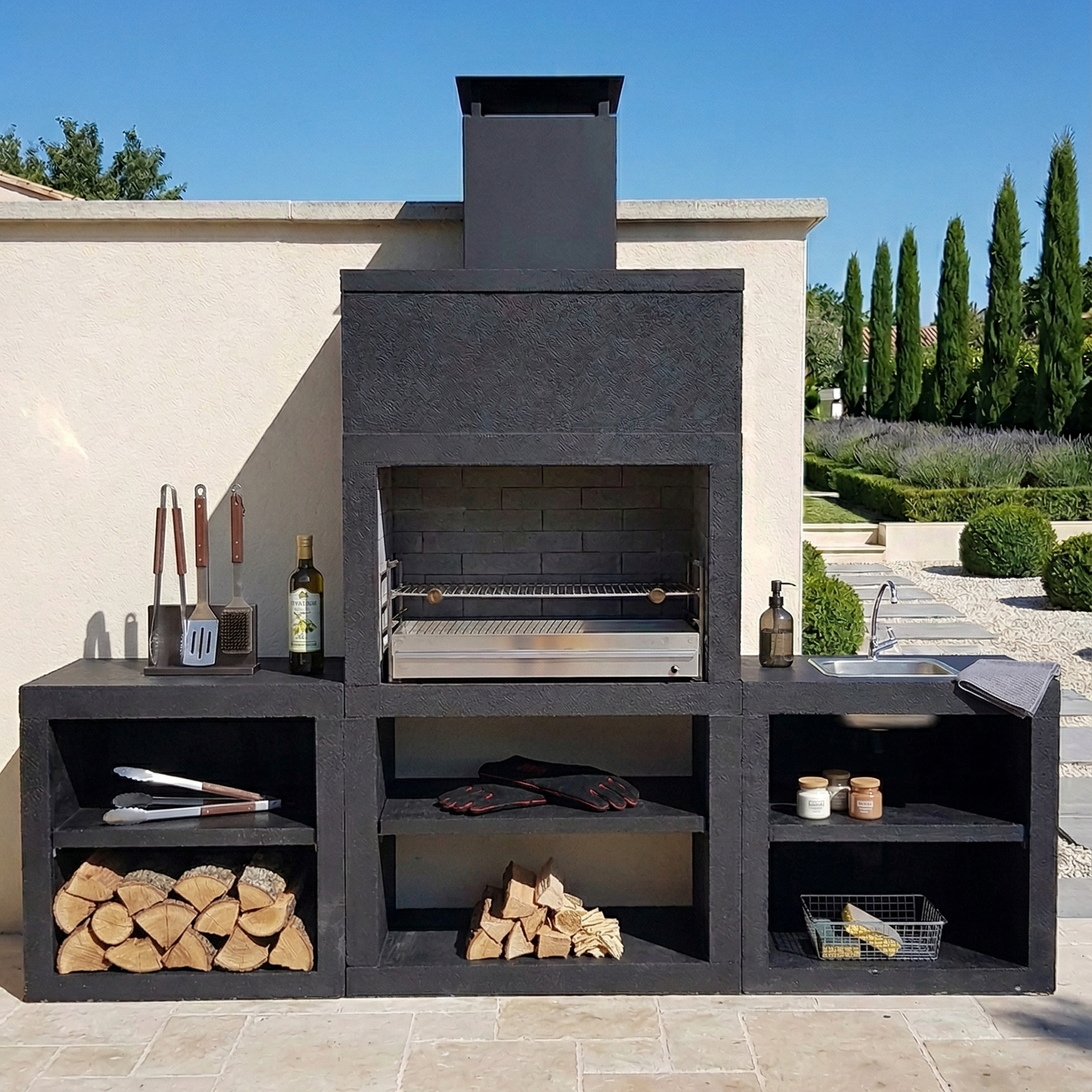 Linea 61 – Barbecue moderno con lavello – griglia da 80 cm – 260×56 cm